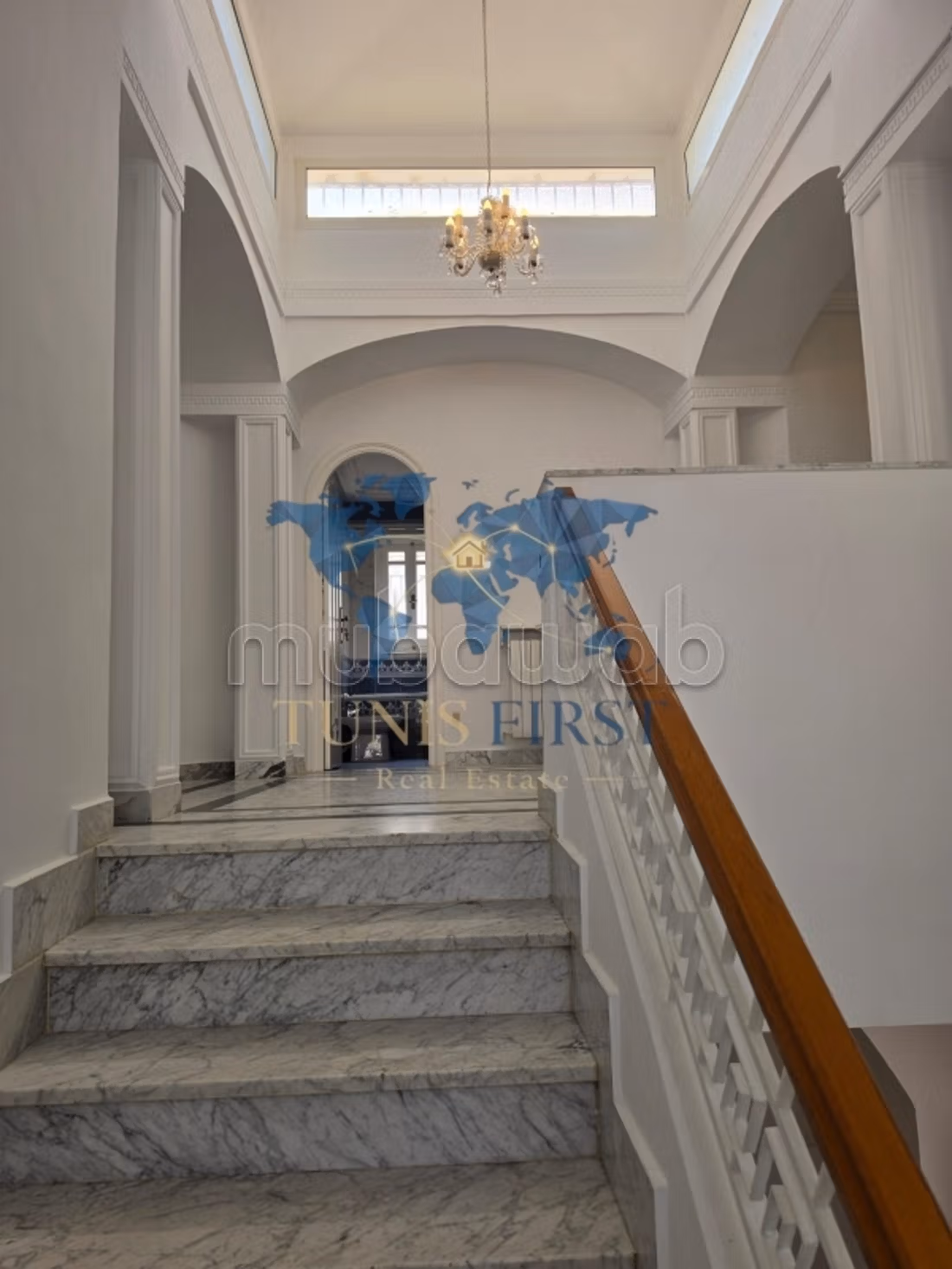 A vendre magnifique Villa à cité les pins