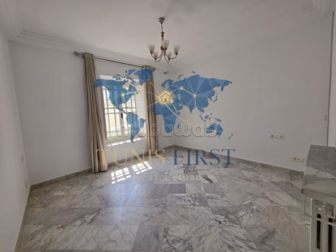 A vendre magnifique Villa à cité les pins
