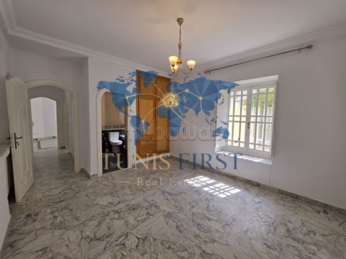 A vendre magnifique Villa à cité les pins