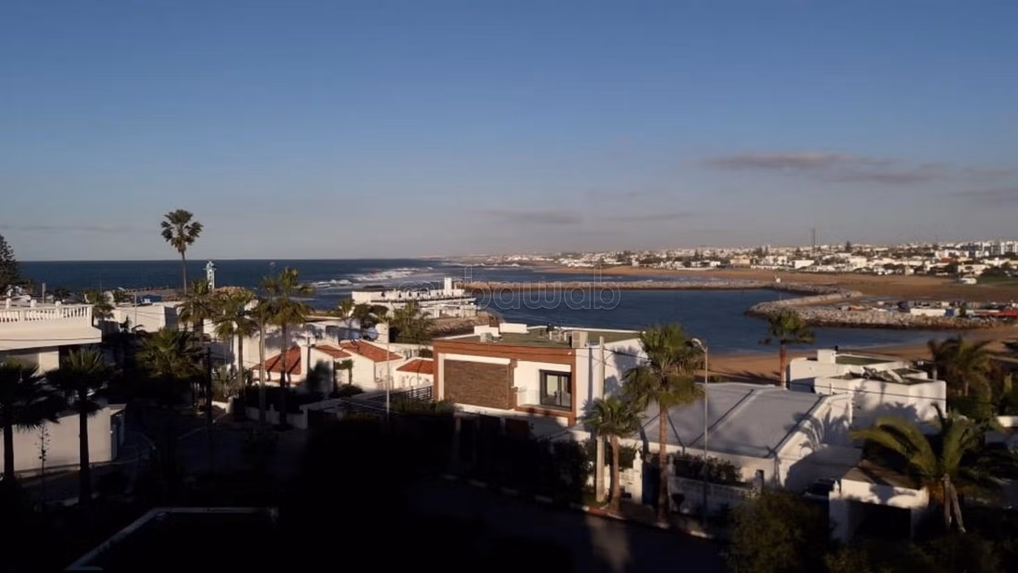 Villa te koop in Sid El Abed met uitzicht op zee