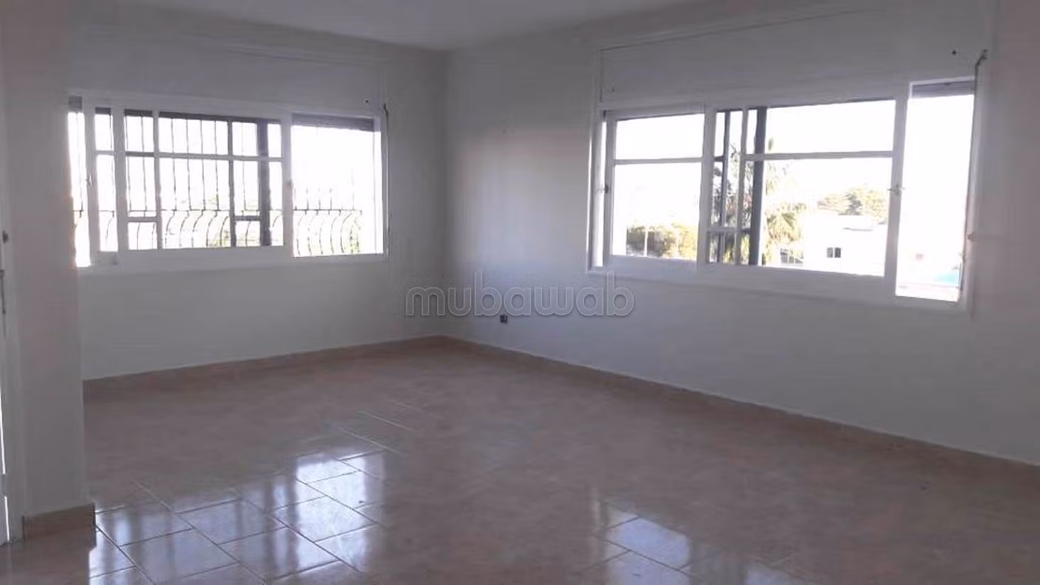 Villa te koop in Sid El Abed met uitzicht op zee
