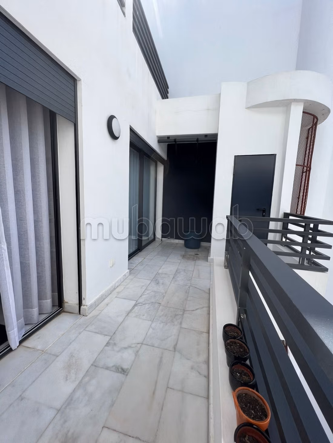 Chic and bright apartment never rented