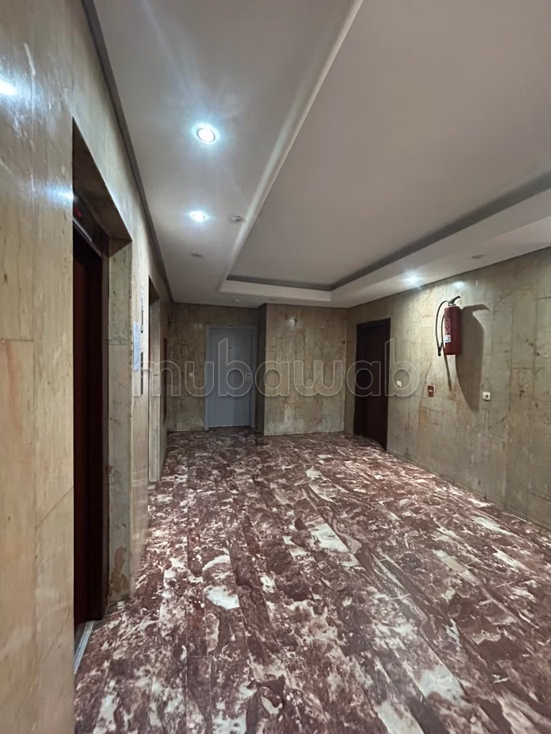 Appartement en vente à Maârif Extension. 
2 chambres. 
Meublé — 6
