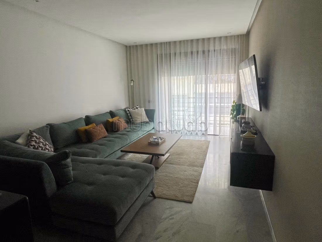 Bel appartement en location à Riviera. Surface totale 90 m². Bien meublé — 6