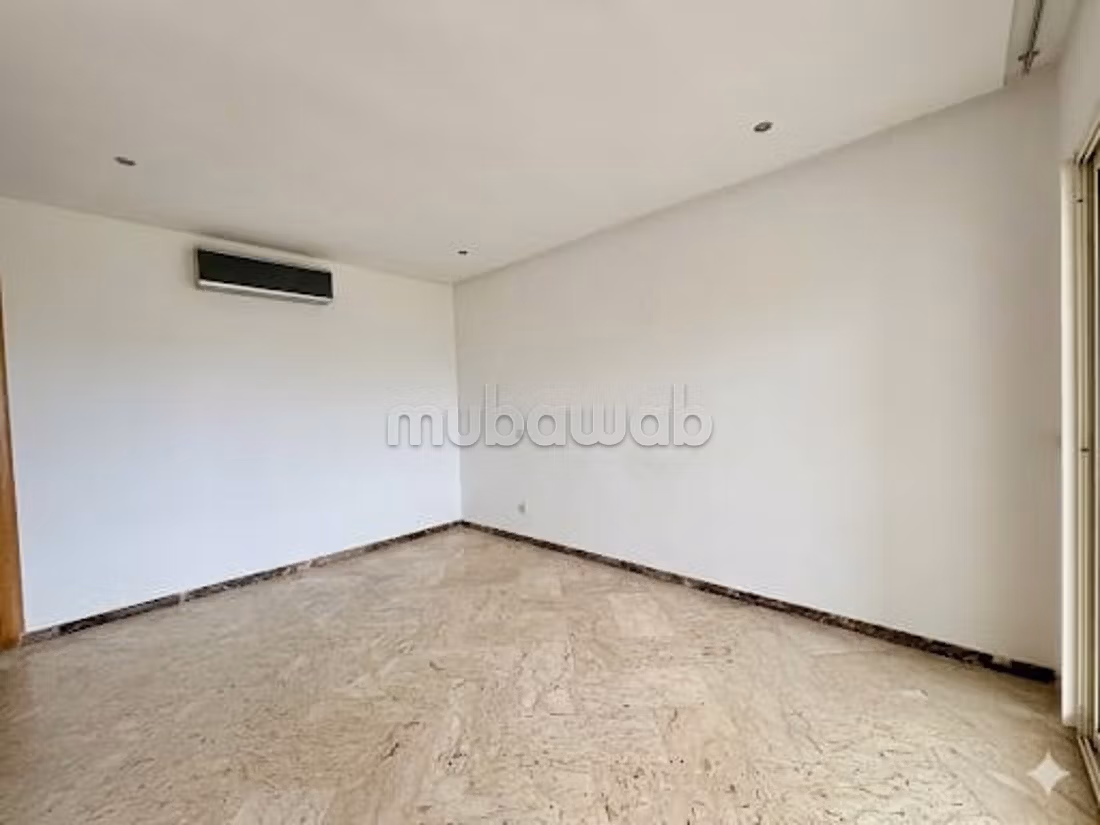 Appartamento esposto a sud con vista mare