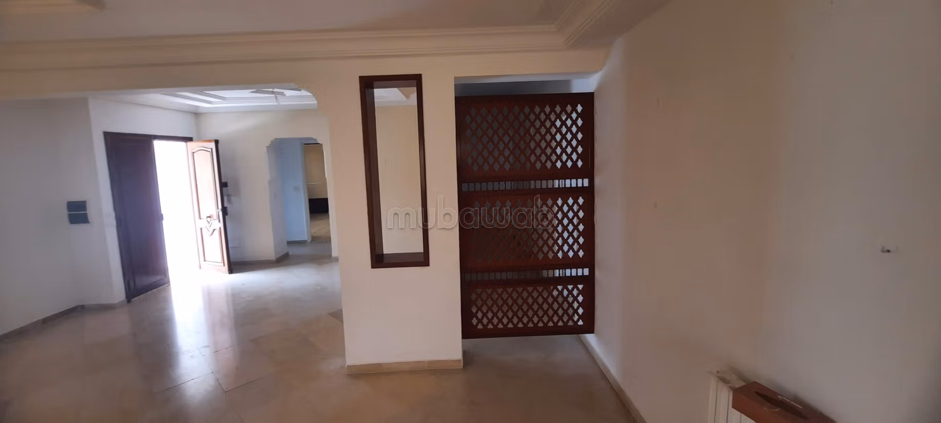 L. Etage villa entrée indépendante quartier rené d