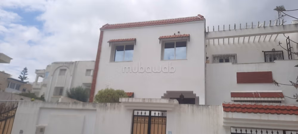 Villa al primo piano con ingresso indipendente nel quartiere René D