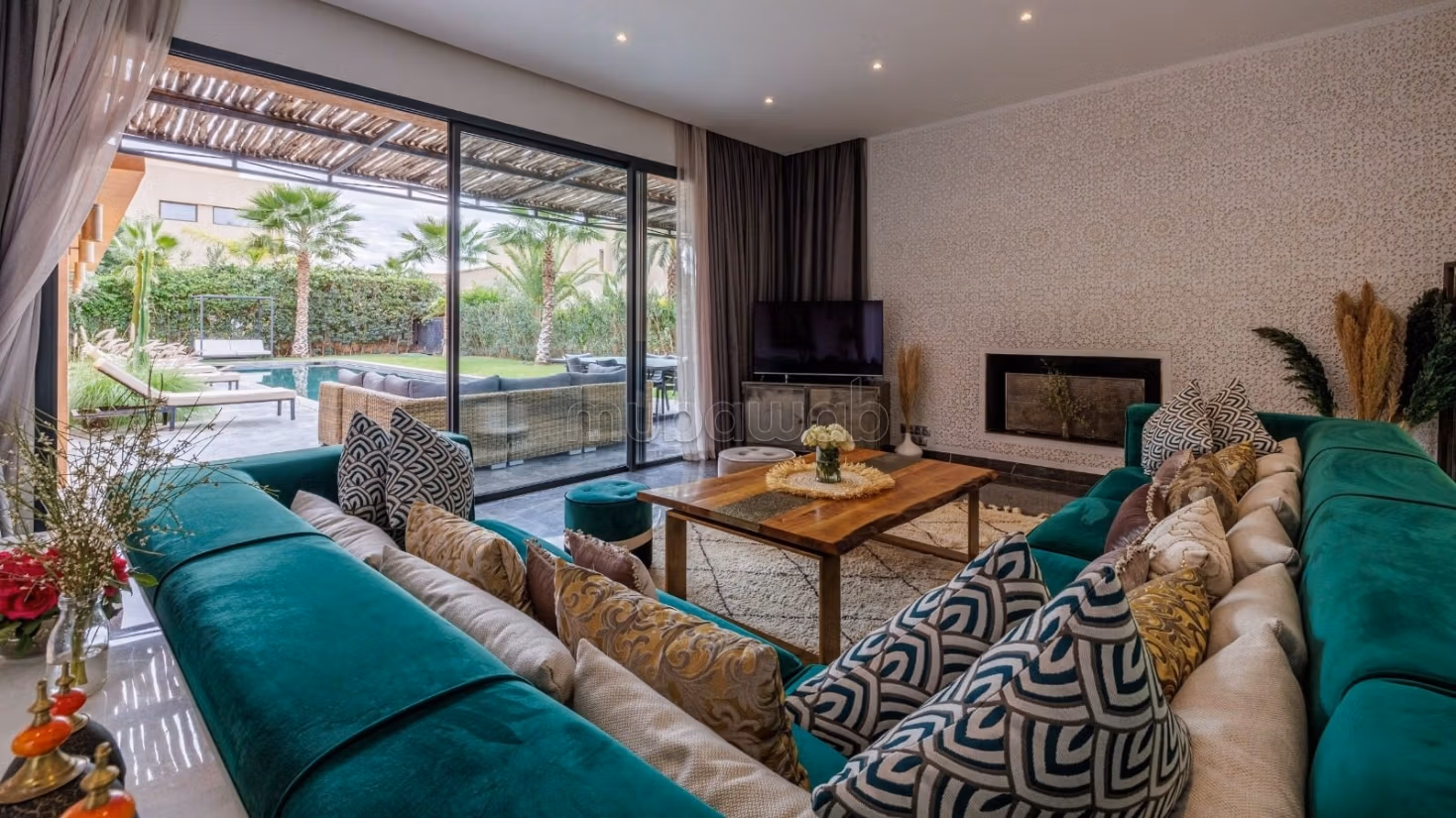 Location longue durée magnifique villa de 4 suites — 4