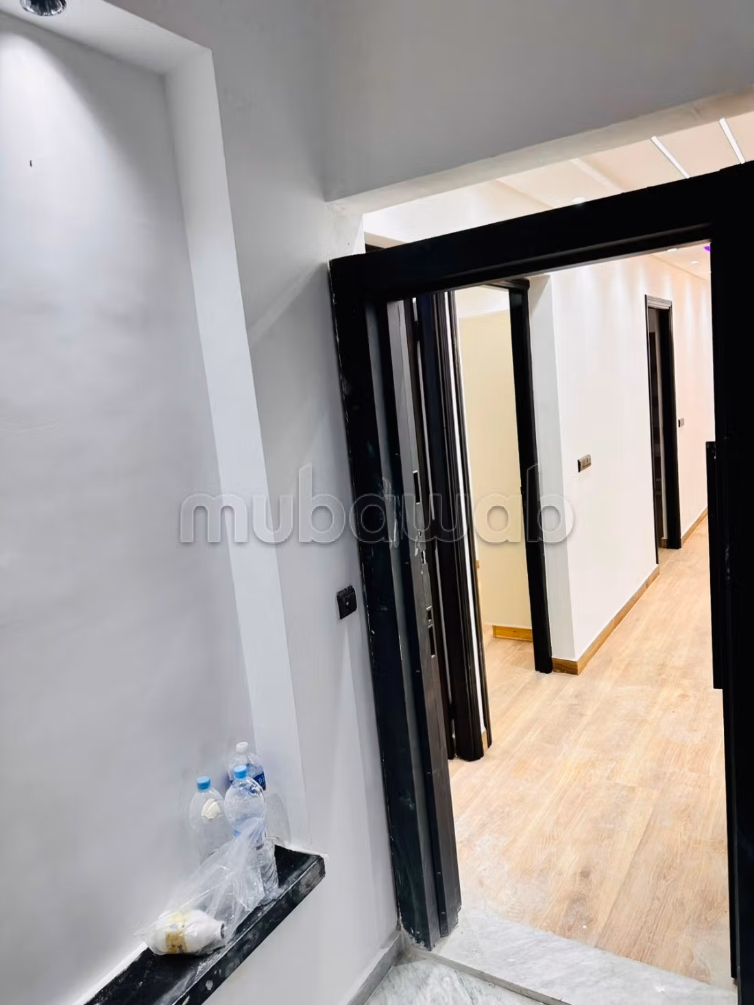 Maison magnifique à vendre à Al-Mahamid. 6 pièces excellentes. Cuisine bien équipée