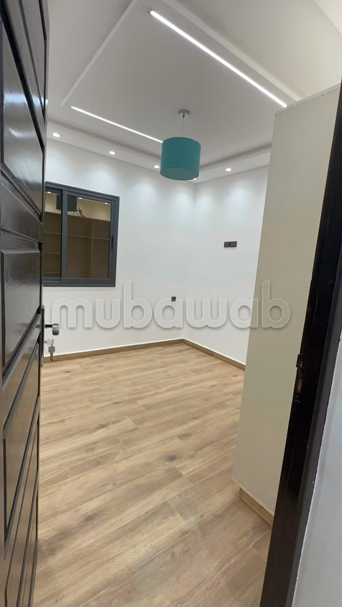 Maison magnifique à vendre à Al-Mahamid. 6 pièces excellentes. Cuisine bien équipée