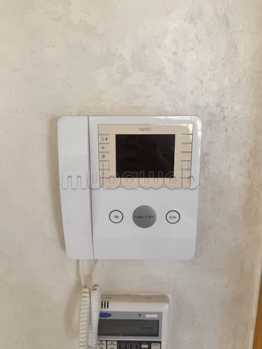 Bureaux premium louer à Ben Guerir. Surface totale 67 m². Chauffage central et porte blindée
