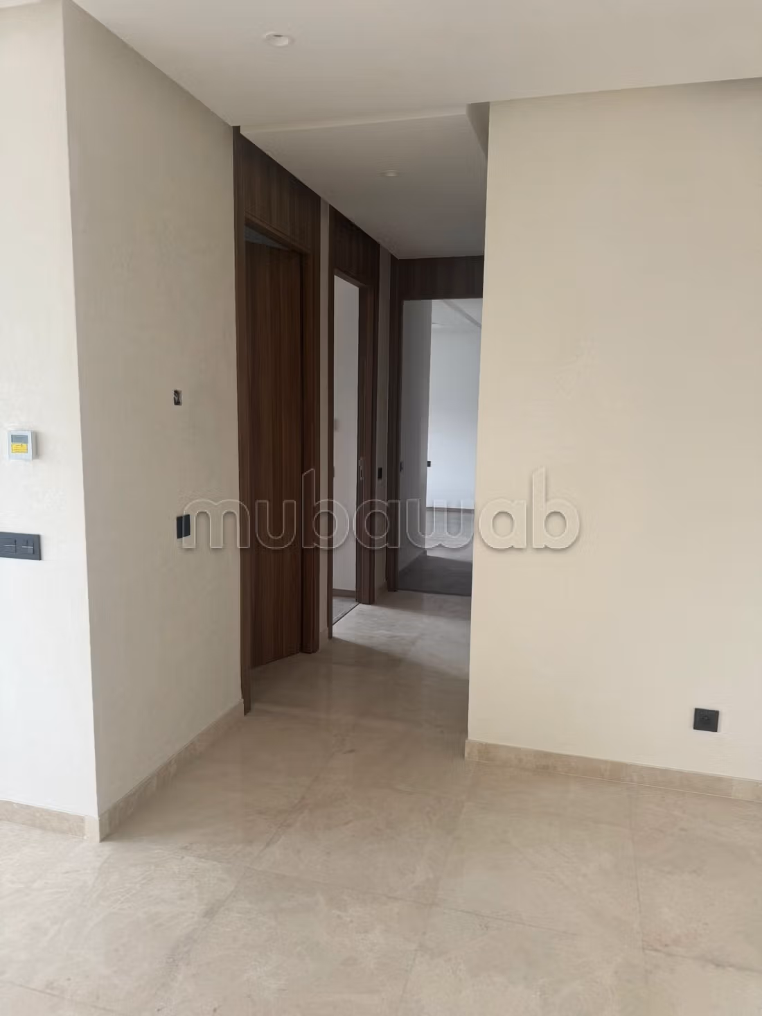 Appartement en vente à De La Plage. 4 pièces. Environnement calme avec vue sur la montagne, porte blindée — 6