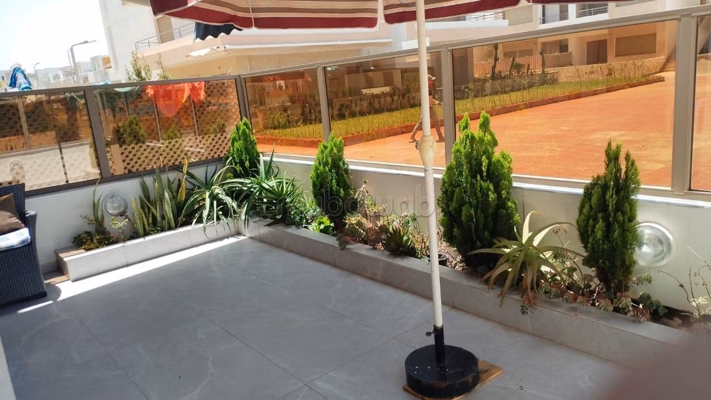 Luxury apartment in Al Mansouria, Mohammedia overlooking the pool