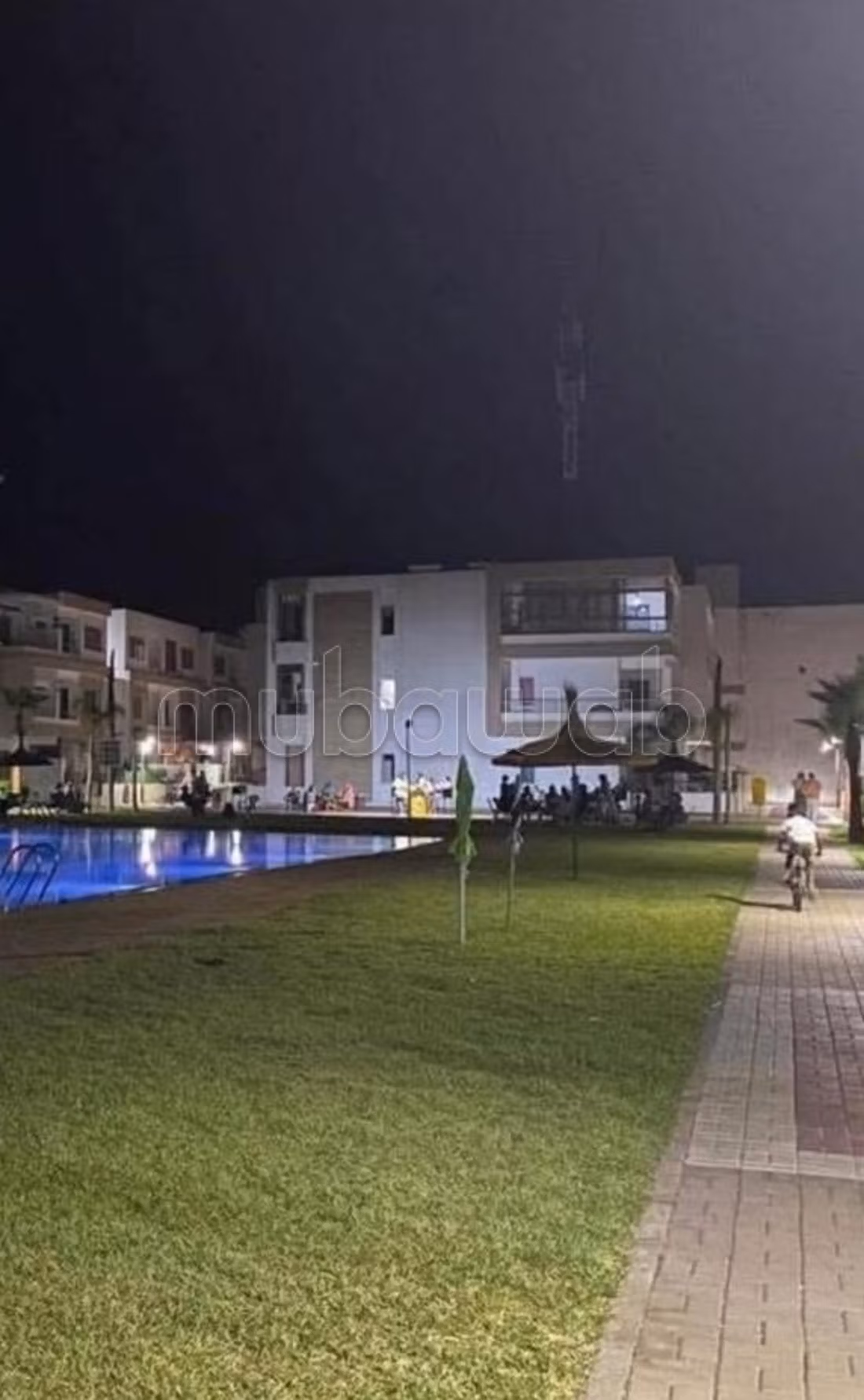 Luxury apartment in Al Mansouria, Mohammedia overlooking the pool