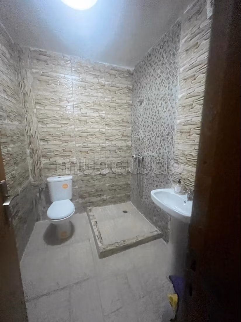 À 8 min du morocco, vente villa de 360 m2 avec piscine, dans résidence gardée et sécurisée