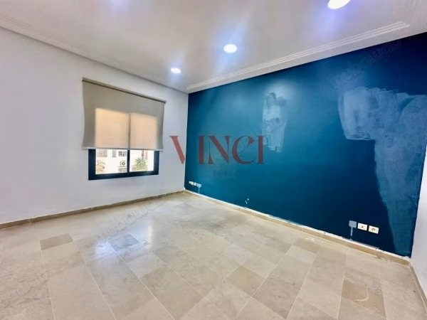 FOR RENT Office H4 at the banks of the lake 1