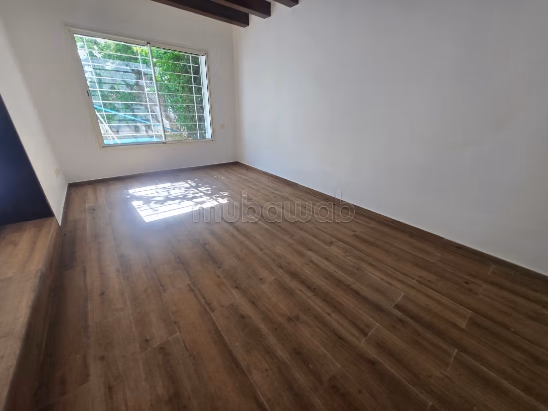 Luxury house for rent in Ain Diab. 3 comfortable bedrooms. All comforts with swimming pool and fireplace