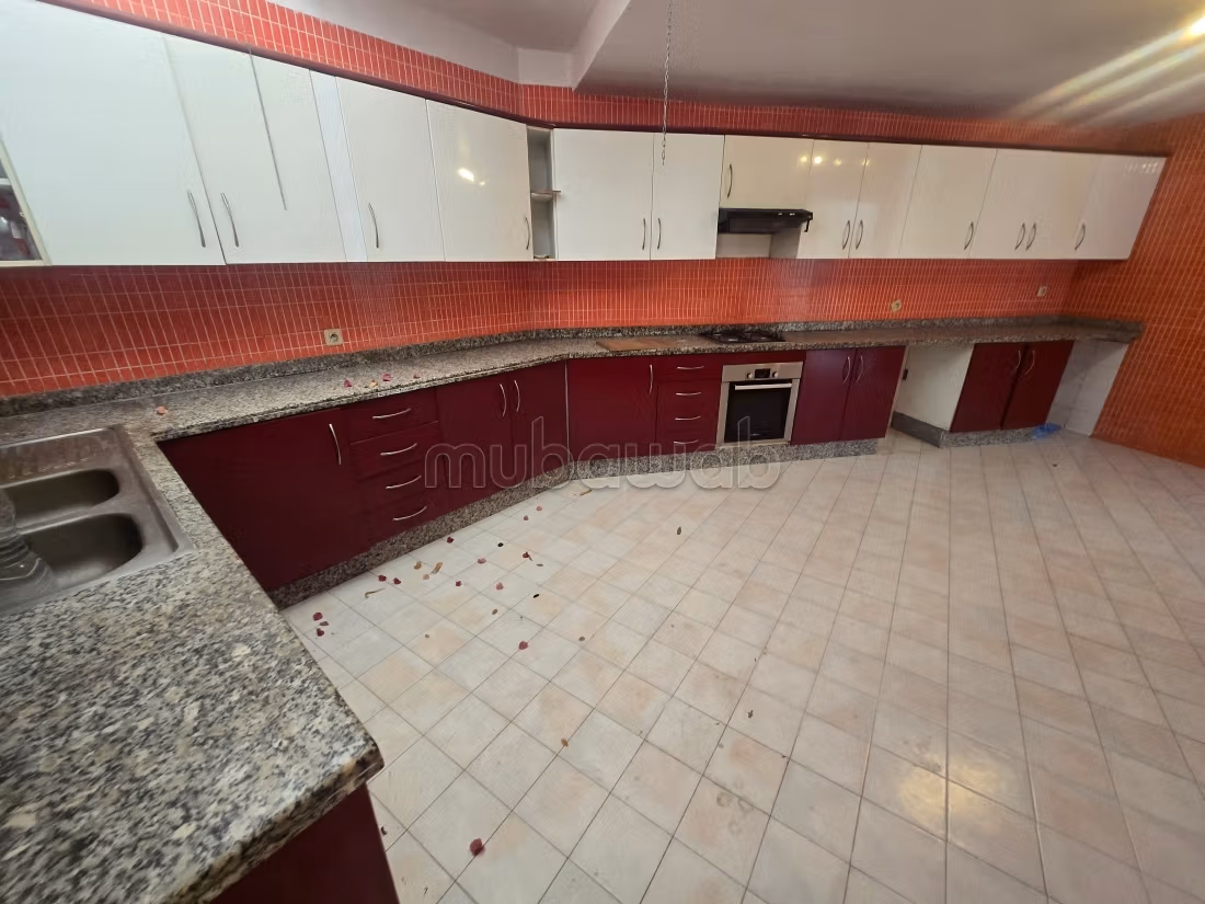 Luxury house for rent in Ain Diab. 3 comfortable bedrooms. All comforts with swimming pool and fireplace