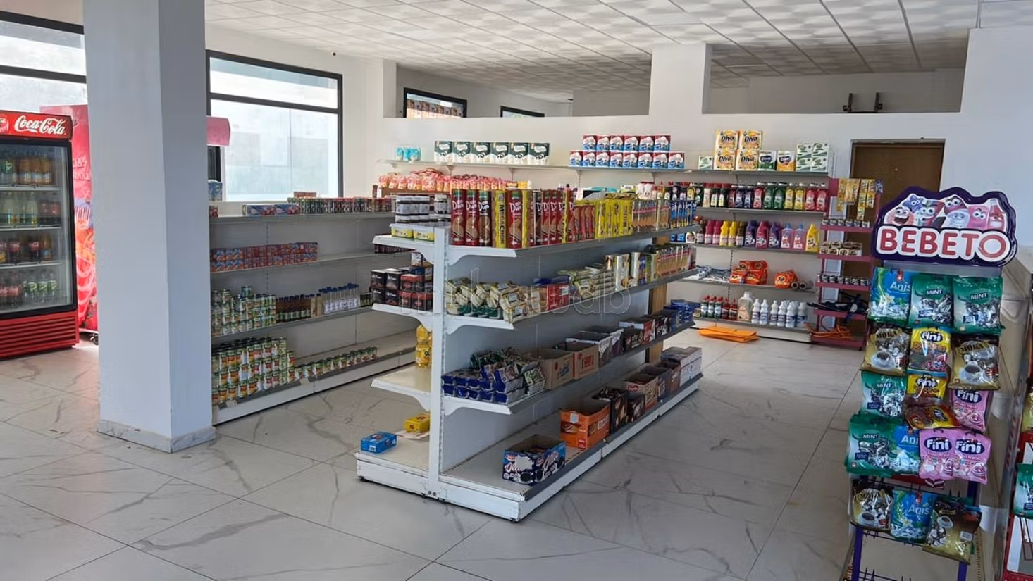 Location saisonnière à Dar Bouazza. 
Surface de 90 m². 
Vue imprenable sur la mer, double vitrage