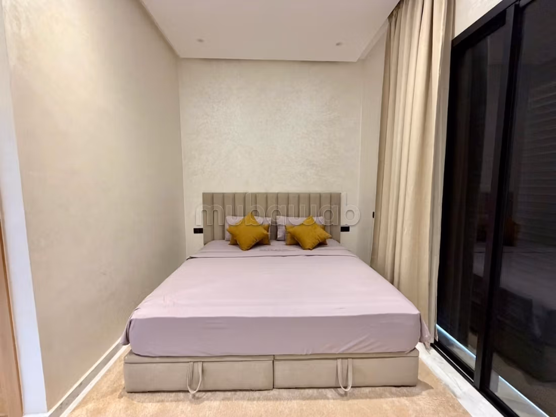 Eleganza & comfort: superba villa in vendita arredata con piscina e giardino