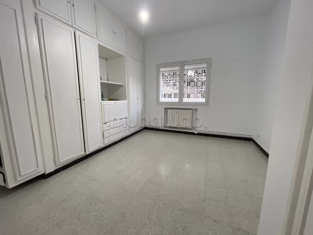 A louer un rdc de villa en s3 independant