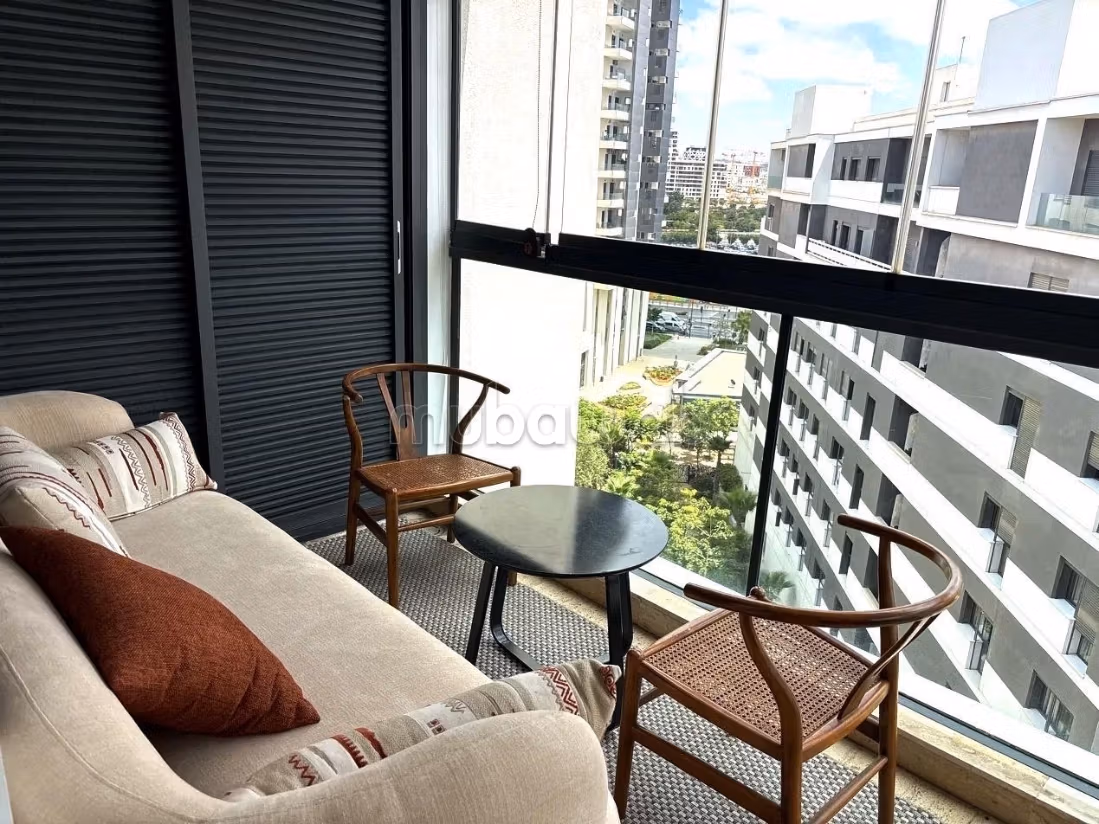 Appartement à louer à Casablanca Finance City. 4 grandes pièces. Meublé — 2