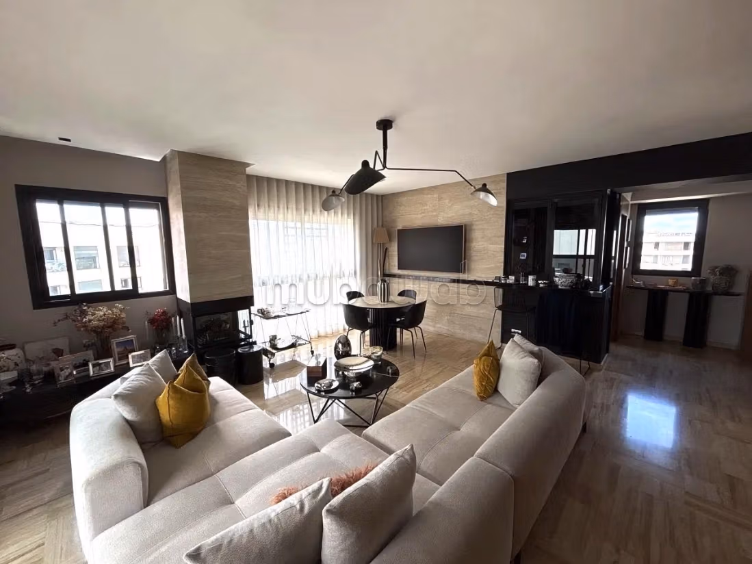 Appartement à louer à Casablanca Finance City. 4 grandes pièces. Meublé — 4