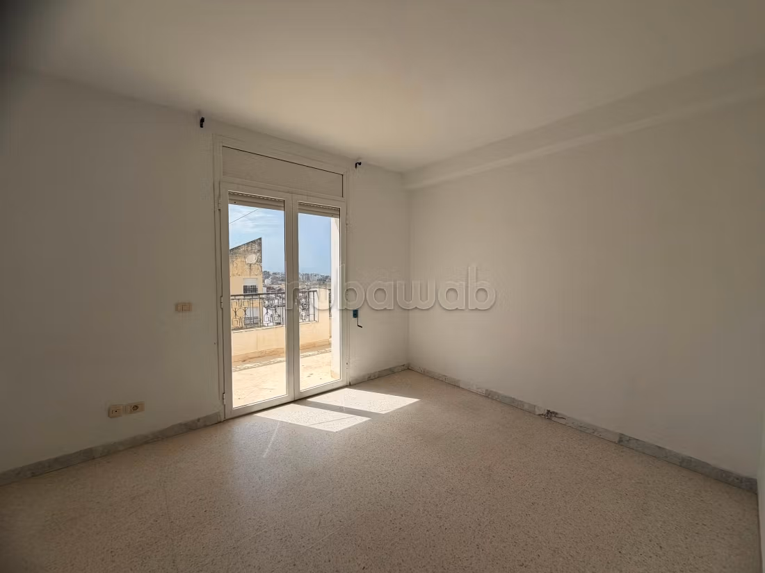 A vendre un appartement S4 à Jardin d'el Menzah 1
