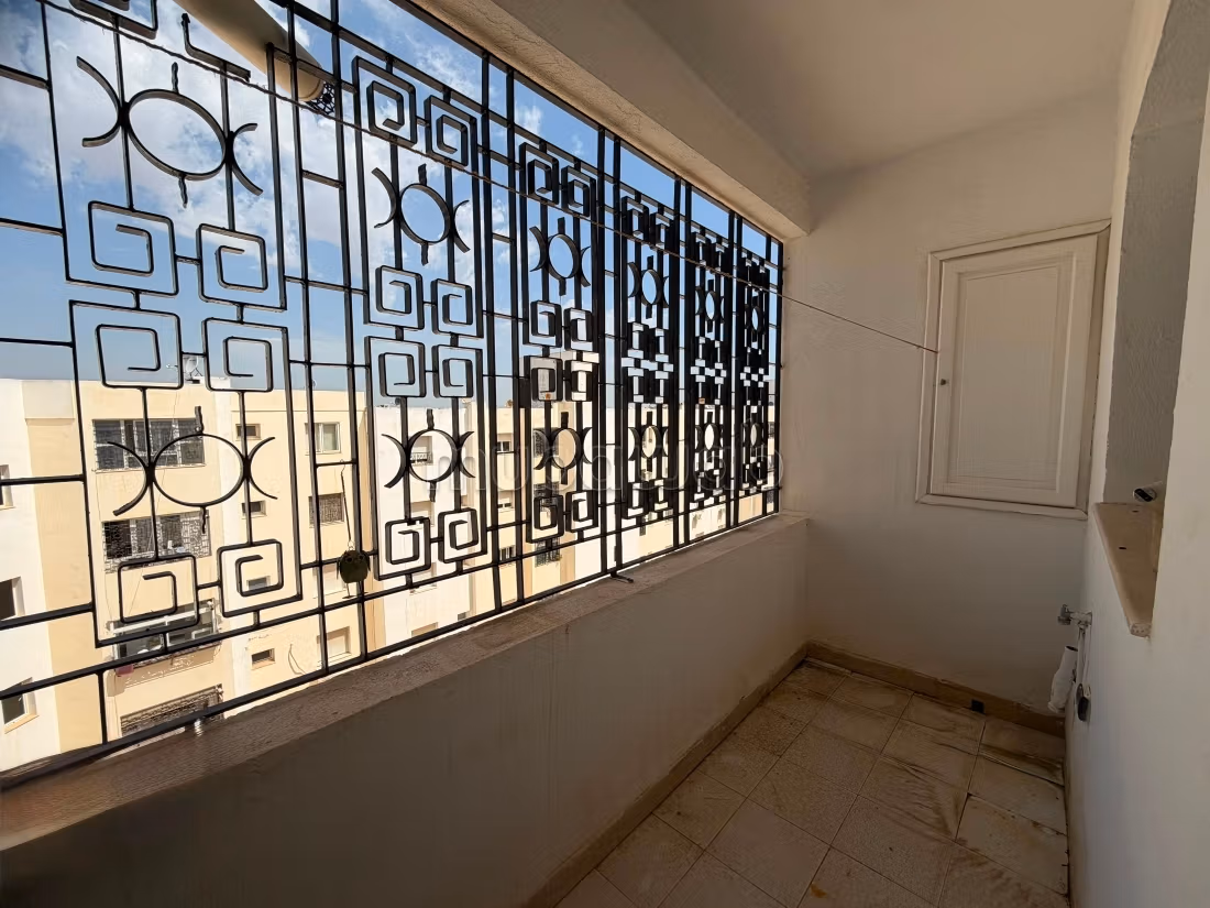 A vendre un appartement S4 à Jardin d'el Menzah 1
