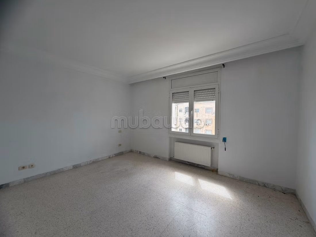 A vendre un appartement S4 à Jardin d'el Menzah 1