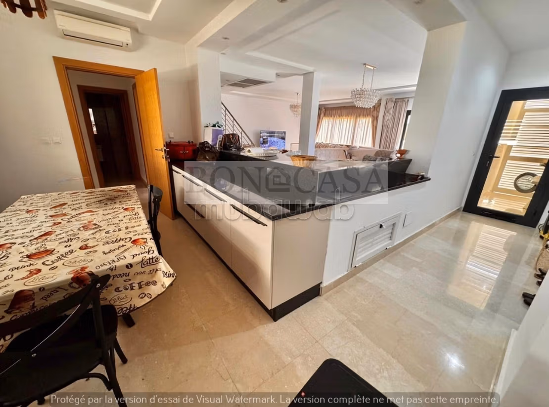 Villa S4 vuota/mobiliata giardino in affitto a Gammarth