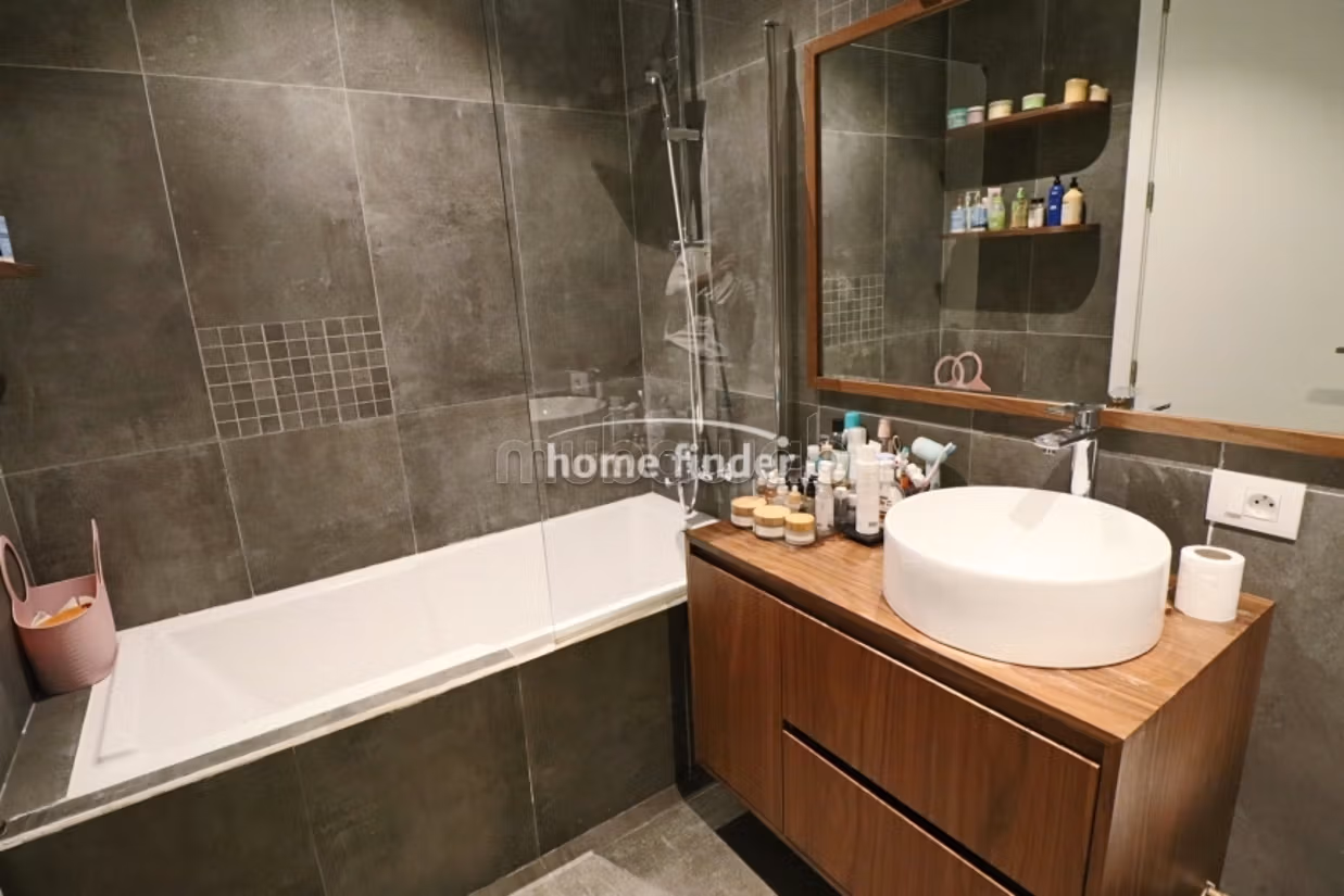 Appartement à vendre sur Dar Bouazza 177 m²