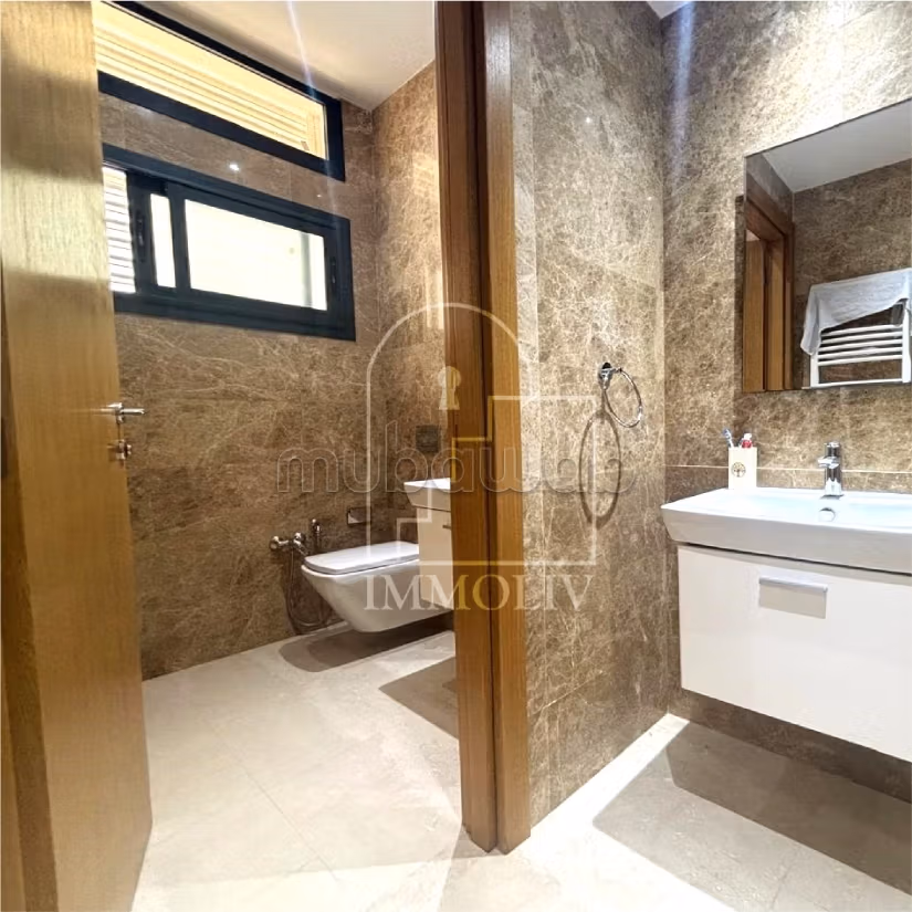 In affitto una villa vuota a Gammarth zona turistica