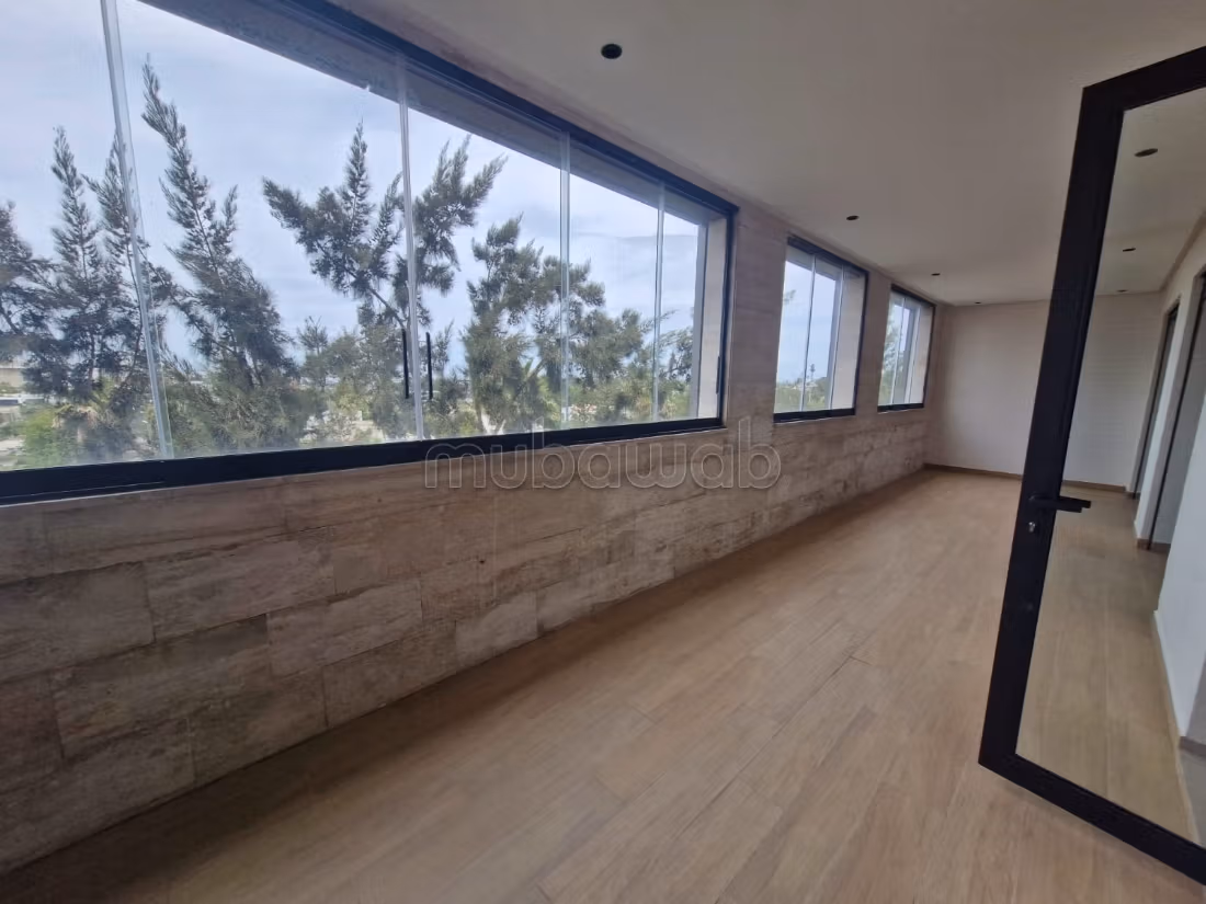 Belle appartement en location à souissi — 3