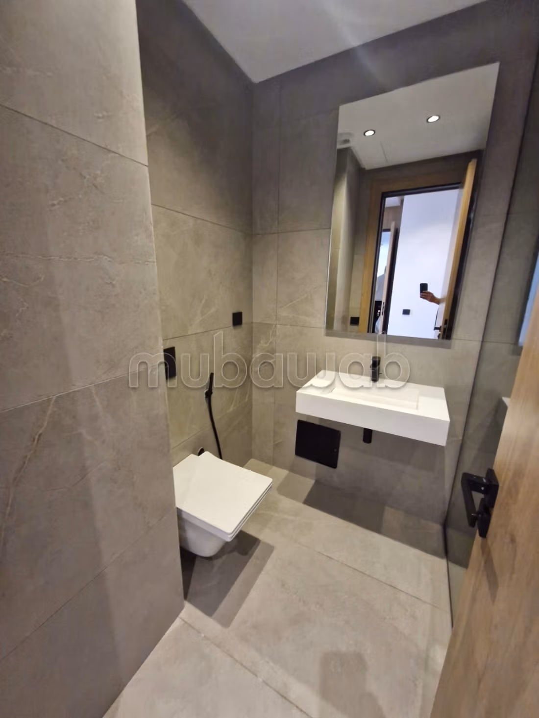 Belle appartement en location à souissi — 5