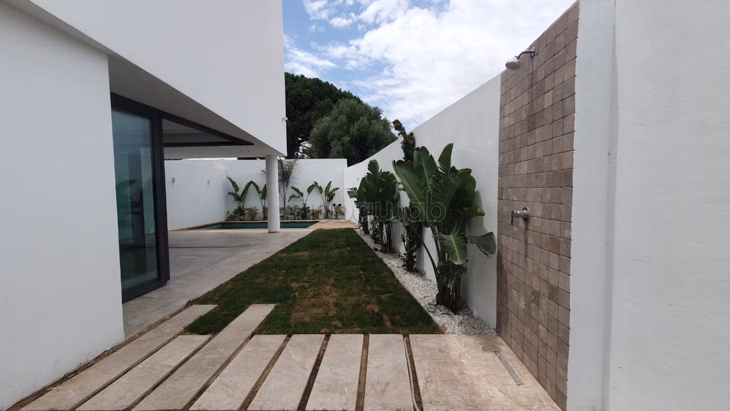 In Vendita - Triplex di lusso a La Soukra