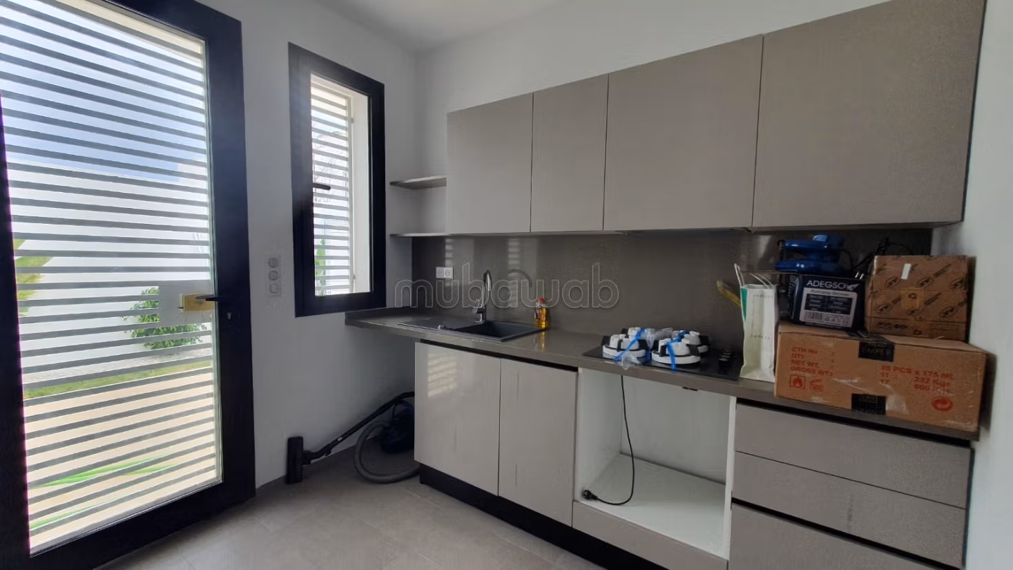 In Vendita - Triplex di lusso a La Soukra