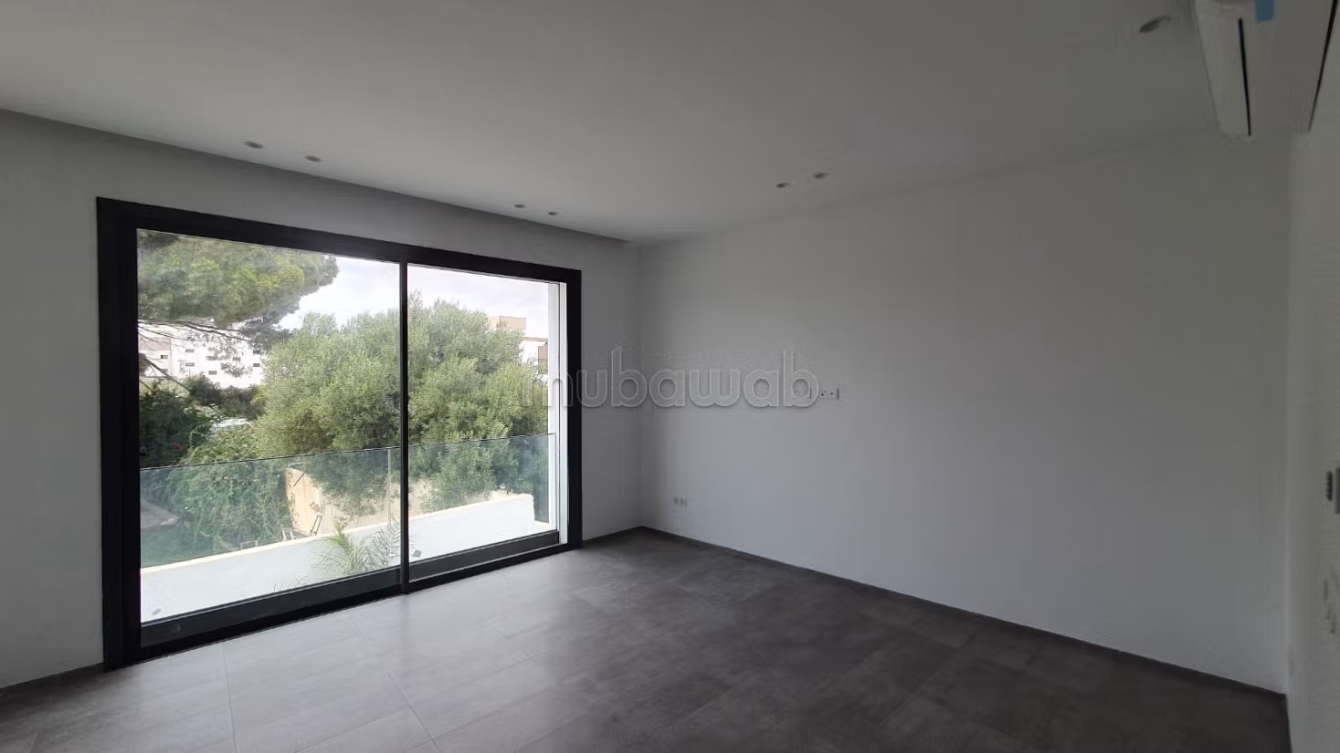 In Vendita - Triplex di lusso a La Soukra