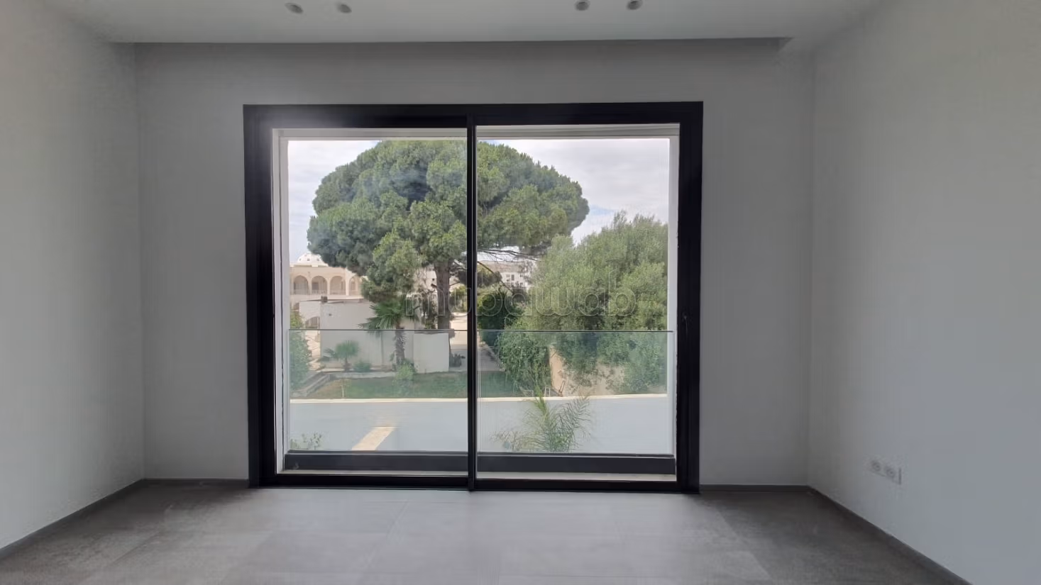 In Vendita - Triplex di lusso a La Soukra