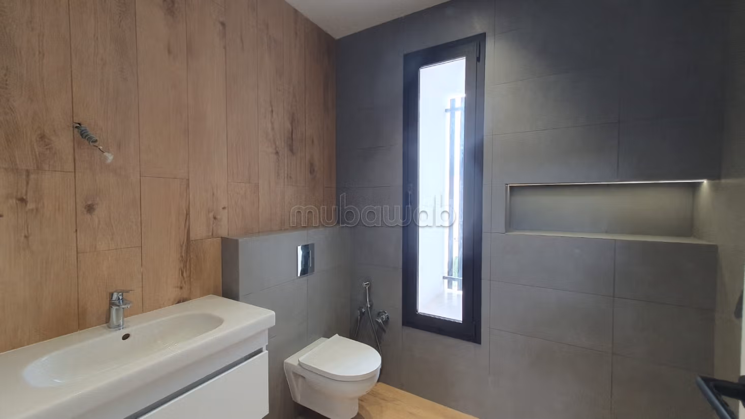 In Vendita - Triplex di lusso a La Soukra
