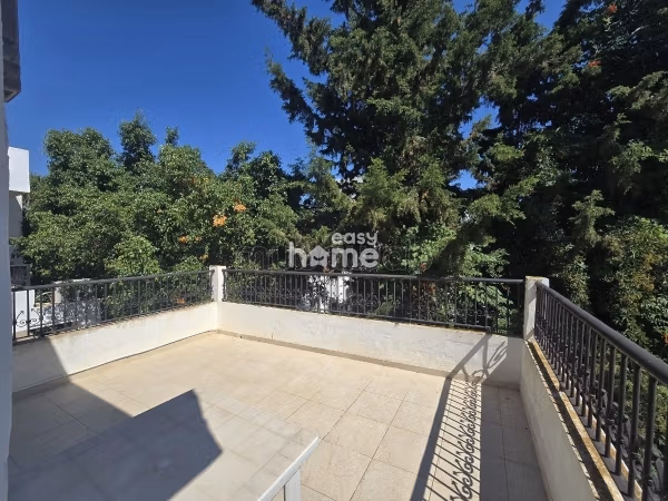 S2 meublé avec terrasse