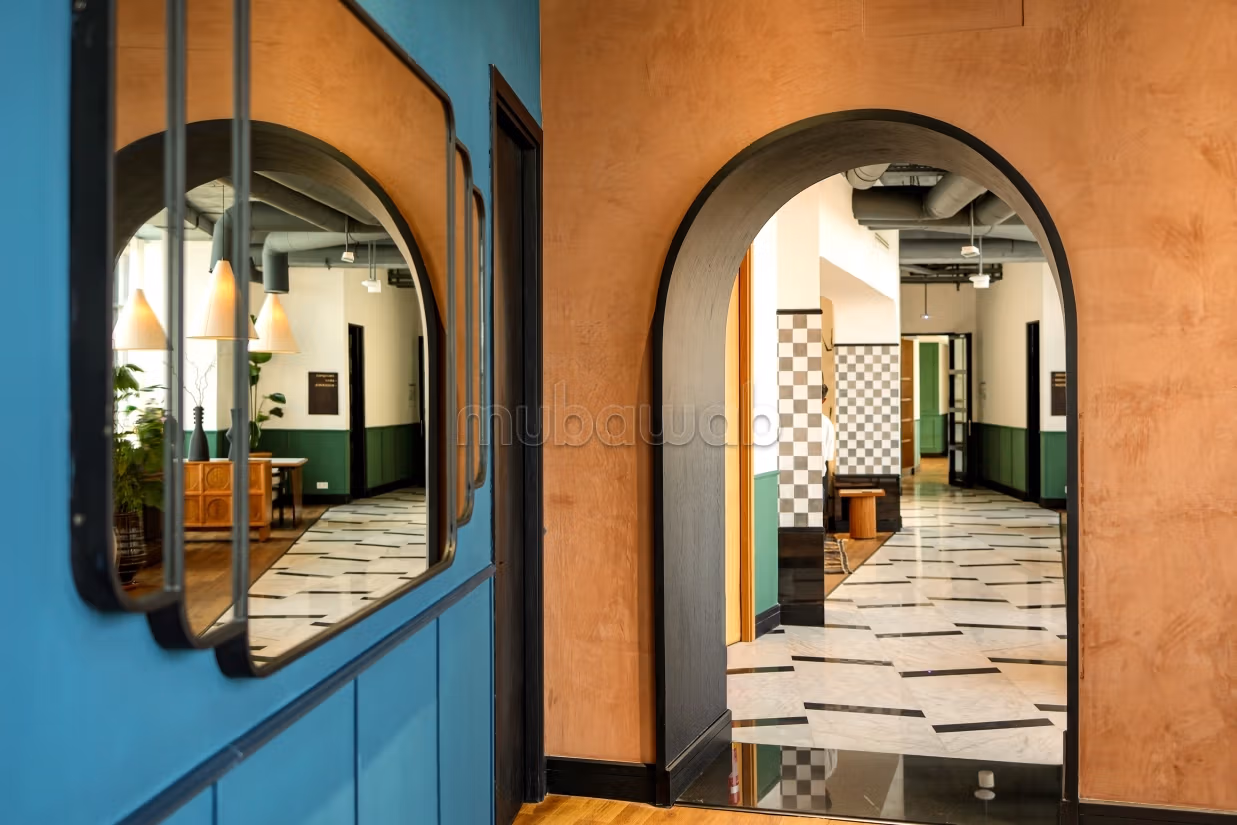 Bureau Prime Meublé De 600 M² En Location Sur CFC