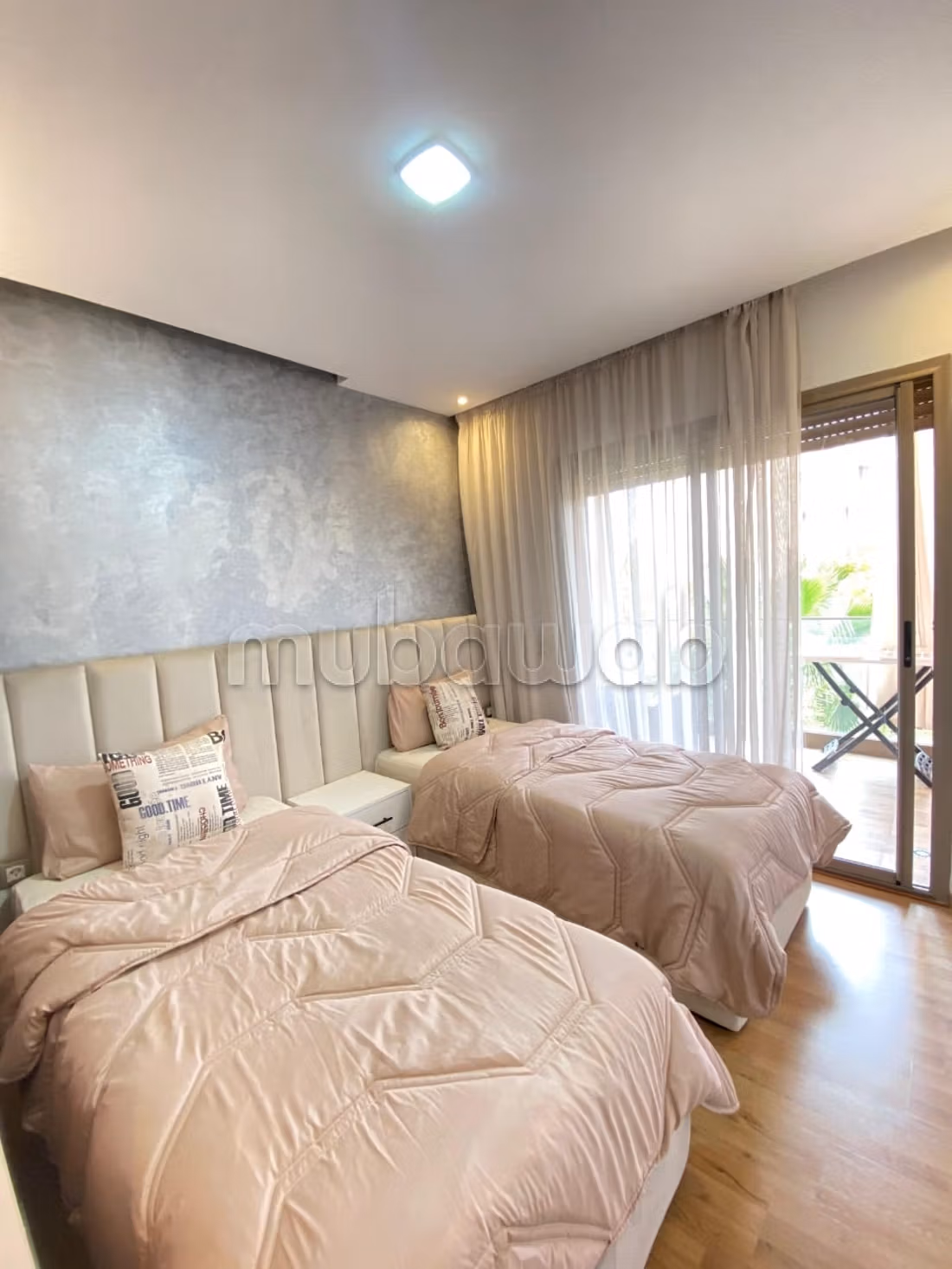 Appartement à louer à Route Casablanca.
Bien meublé — 3