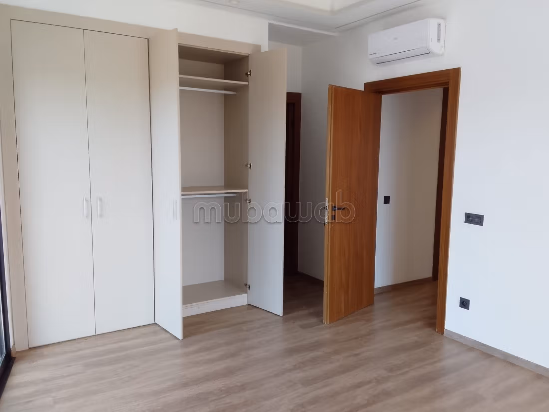 Villa for rent empty in Ain Diab 55000dh