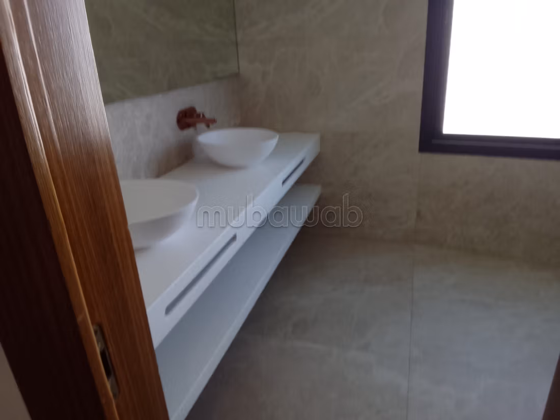 Villa for rent empty in Ain Diab 55000dh