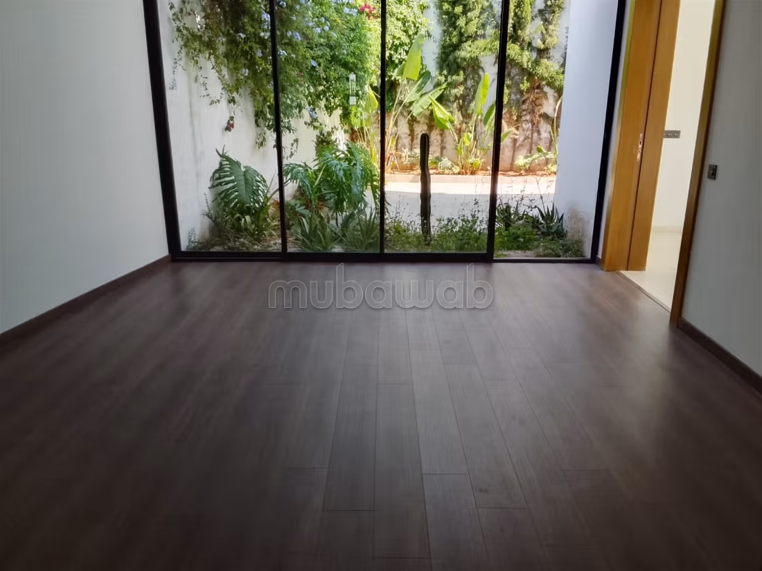 Villa for rent empty in Ain Diab 55000dh