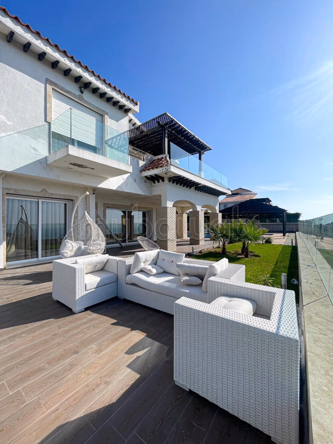 Villa 1500m Luxe Gemeubileerd in Achakar