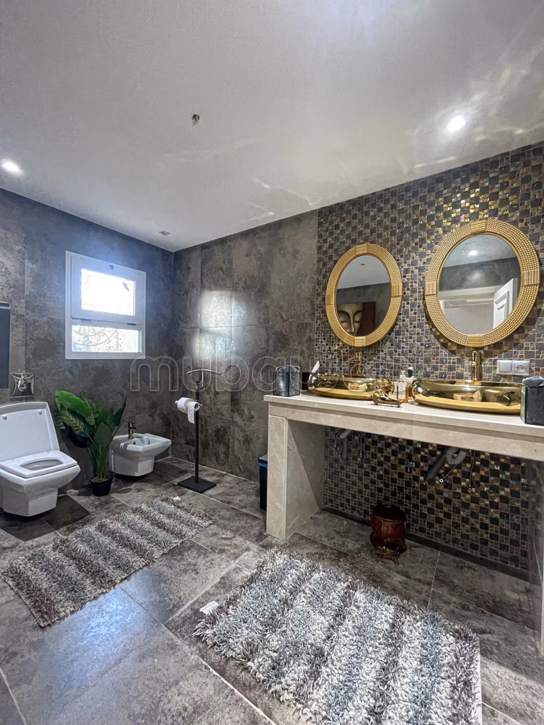 Villa 1500m Luxe Gemeubileerd in Achakar