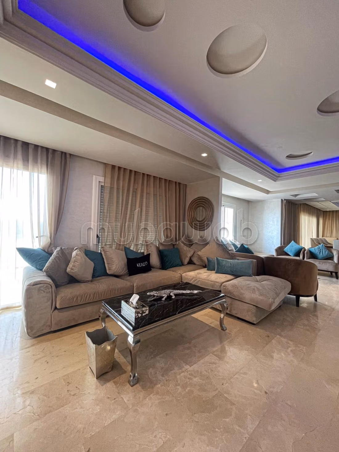 Villa 1500m Luxe Gemeubileerd in Achakar