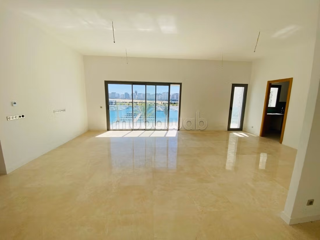 A LOUER: Appartement vide à La Marina avec vue imprenable sur mer — 3